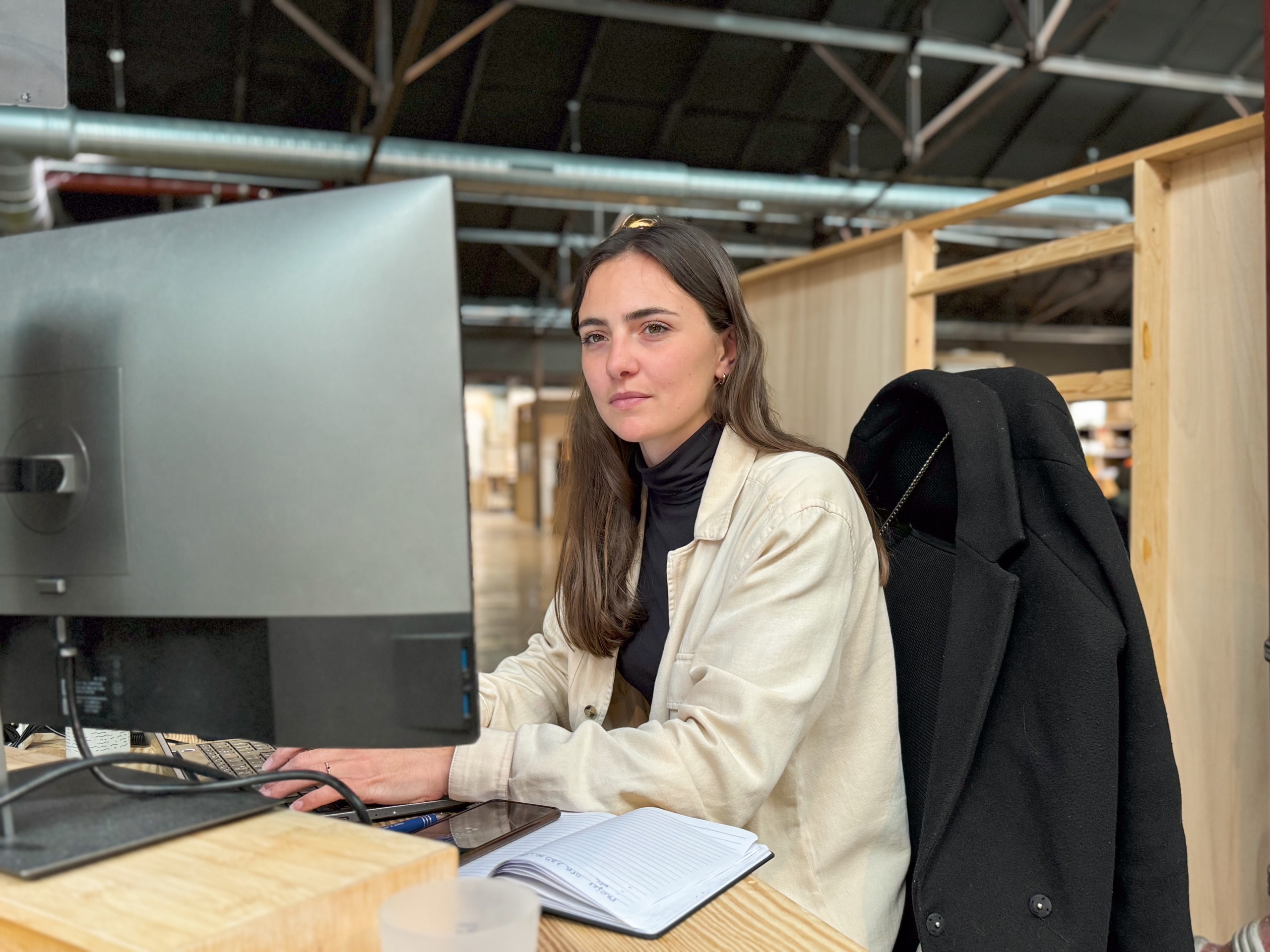 Julie at Laketricity office in Bordeaux